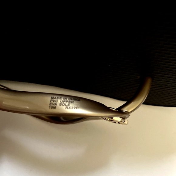 NWOB MICHAEL KORS Graphic Flip-Flop Sandals Slide On Thong Brown Gold - Picture 10 of 11